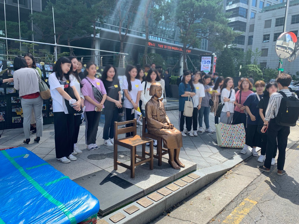 韓国,慰安婦像,抗議集会